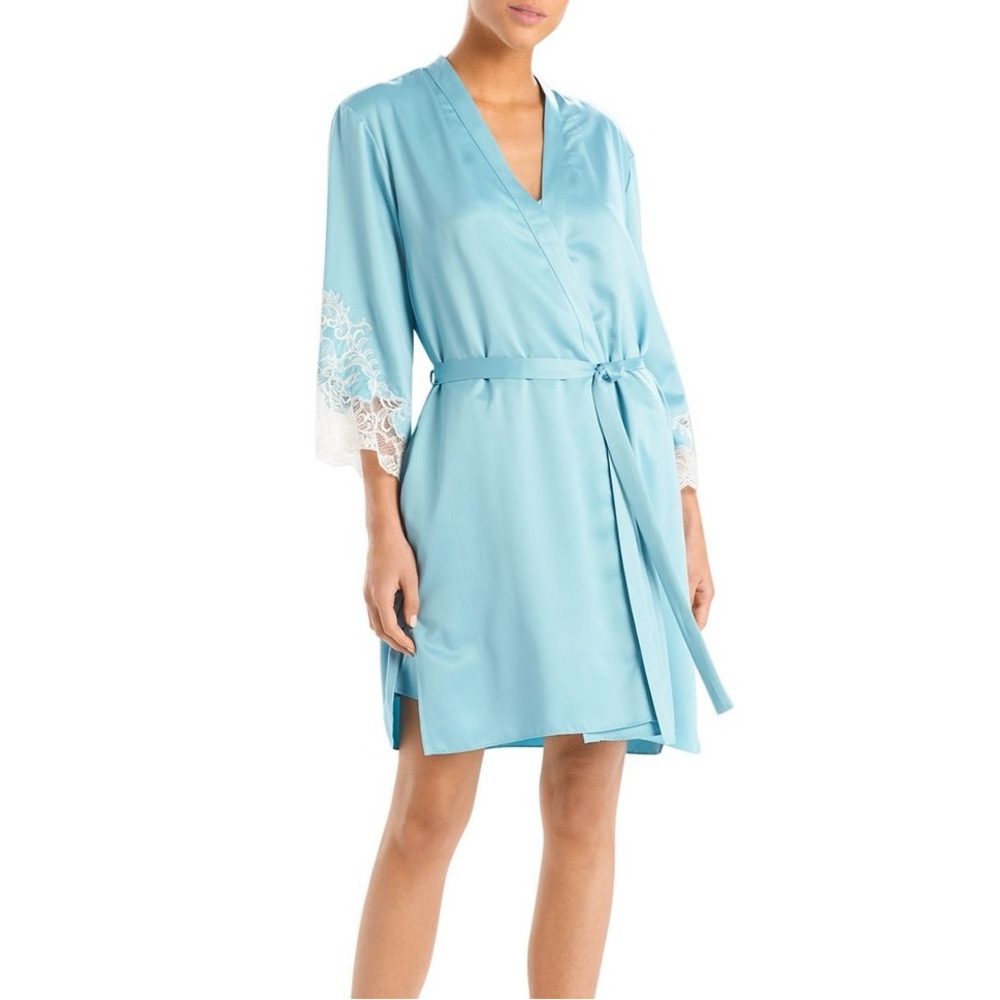 Natori Light Blue Robe with White Lace
